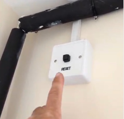 Toilet reset